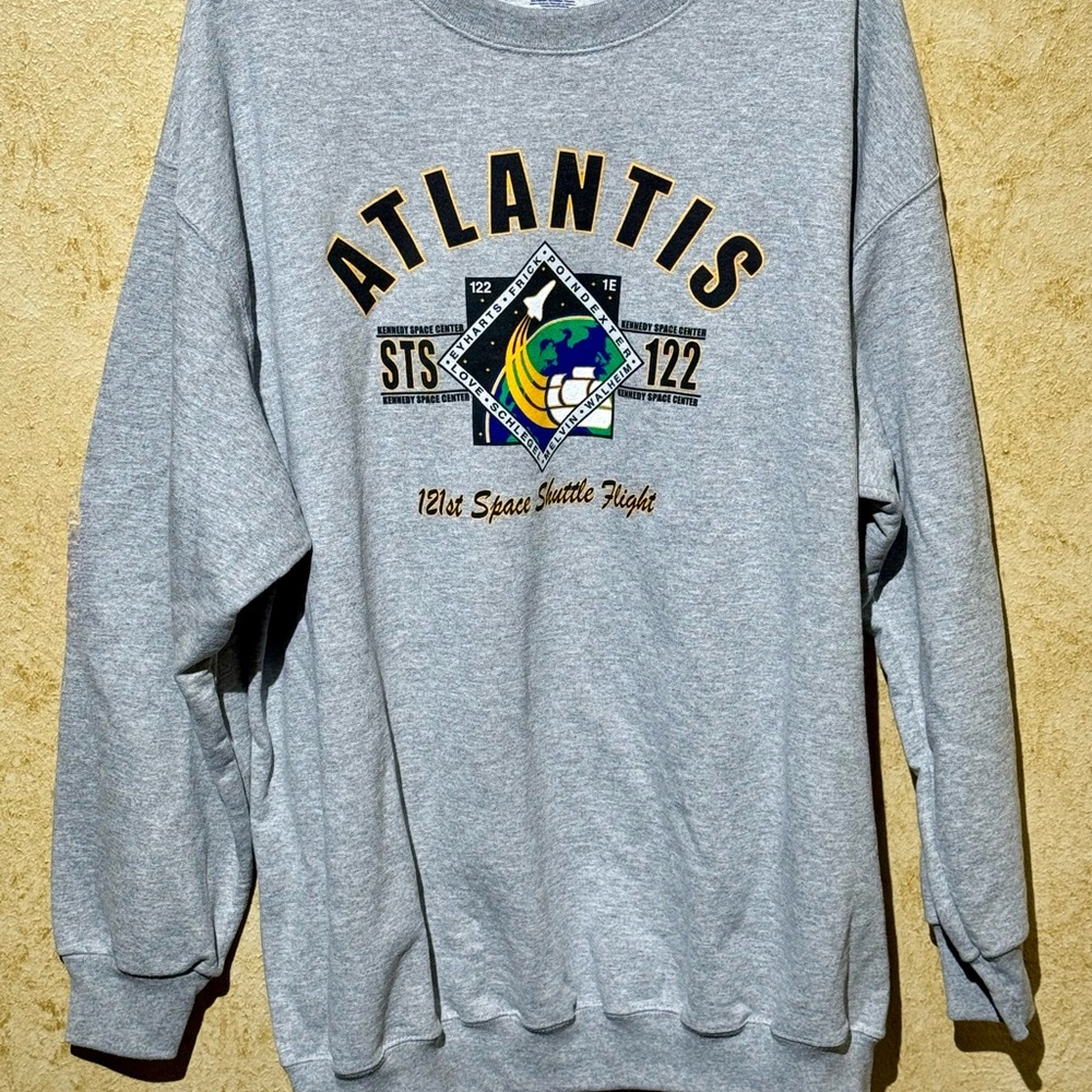 Kennedy Space Center Mens 2XL  Sweatshirt Atlantis STS 122 Shuttle